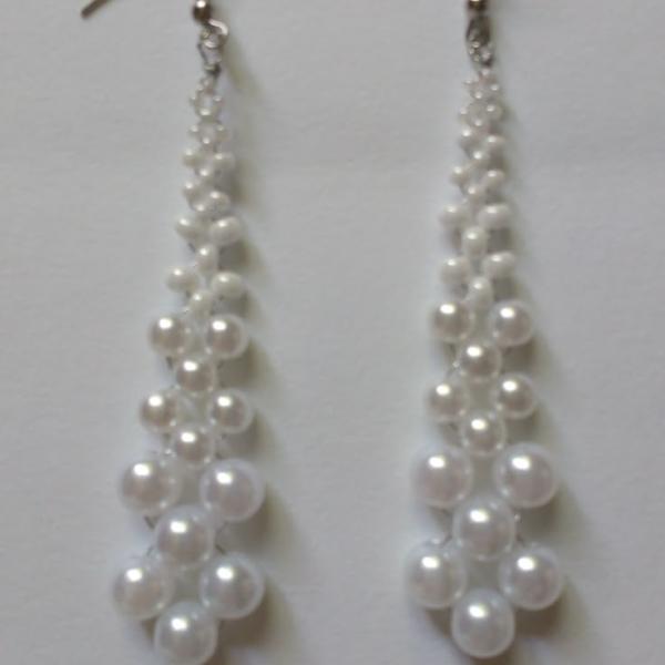 Elegant Cascading Pearl Drop Earrings