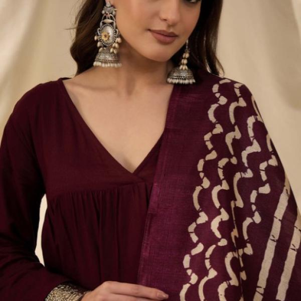 Women Regular Kurta with Palazzos & With Dupatta