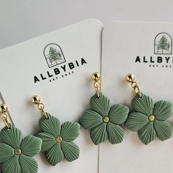 Emerald Bloom Stud Earrings – Handmade Floral Charm with Gold Center